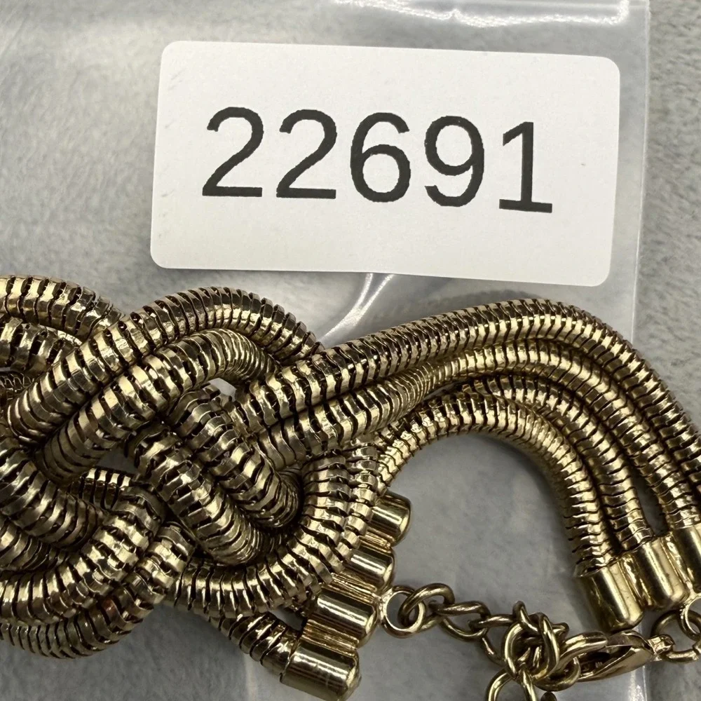 Gold Tone Love Knot Bracelet Signed Adore Mesh Chain 7.5" - Picture 6 of 6